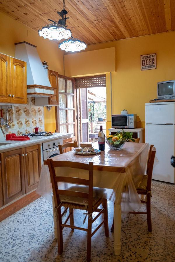 Il Fenicottero Guest House Campofelice Di Roccella Kültér fotó